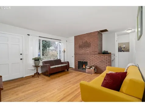 5525 N Hudson Street Portland OR 97203