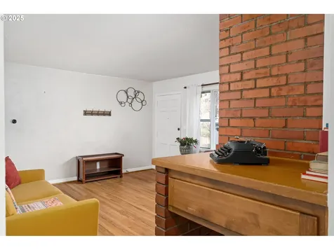 5525 N Hudson Street Portland OR 97203