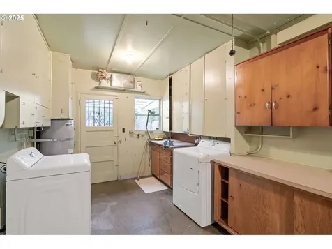 5525 N Hudson Street Portland OR 97203