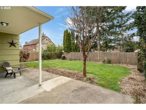 5525 N Hudson Street Portland OR 97203