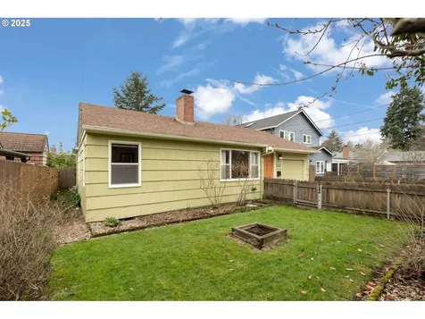 5525 N Hudson Street Portland OR 97203