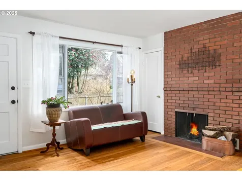 5525 N Hudson Street Portland OR 97203
