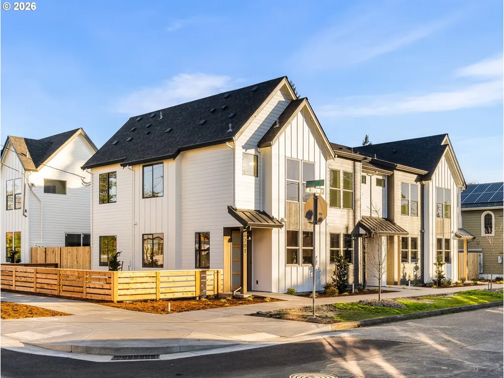 6205 NE Stanton Street Portland OR 97213