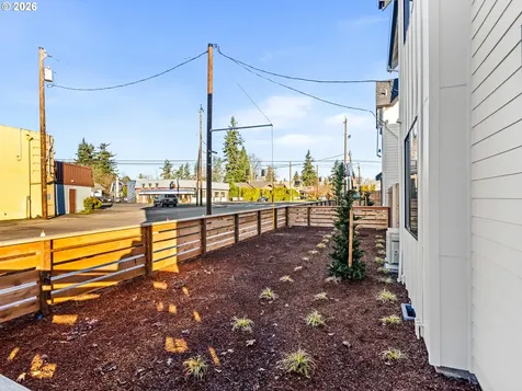6205 NE Stanton Street Portland OR 97213