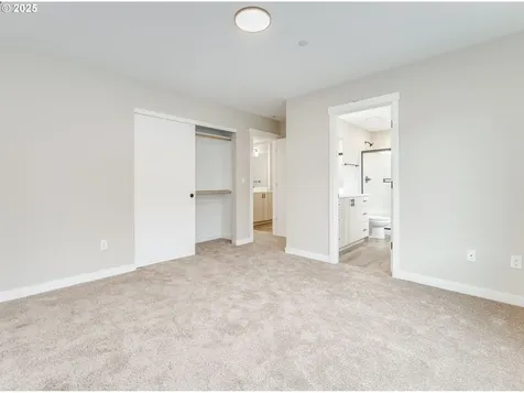 14376 SE Knight Street Portland OR 97236