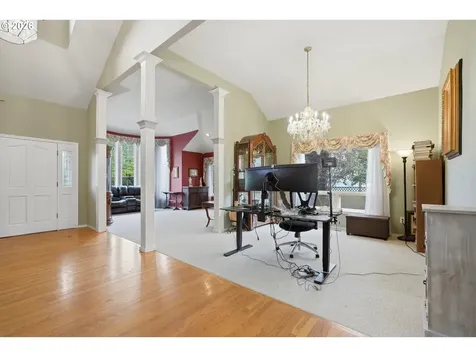 14234 NW Lakeshore Court Portland OR 97229