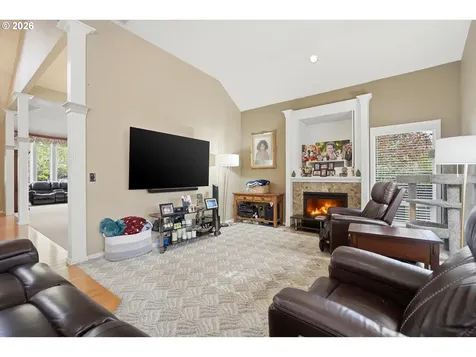 14234 NW Lakeshore Court Portland OR 97229
