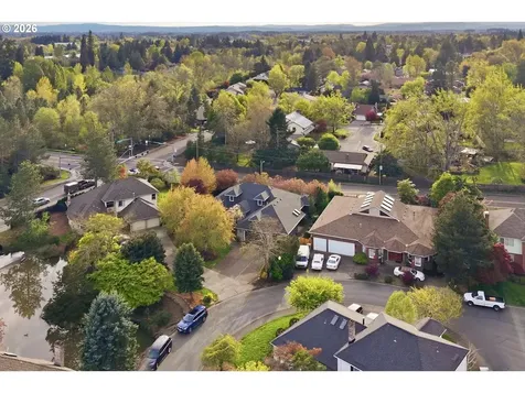 14234 NW Lakeshore Court Portland OR 97229