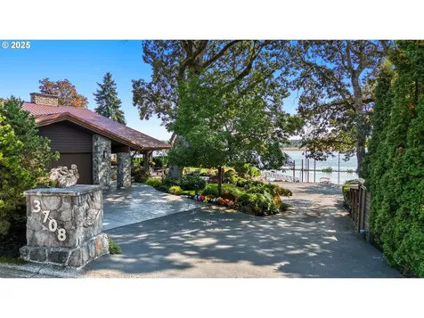 3708 SE 139th Avenue Vancouver WA 98683