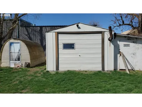 2932 Madison Street Baker City OR 97814