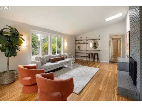 2550 W 23rd Avenue Eugene OR 97405