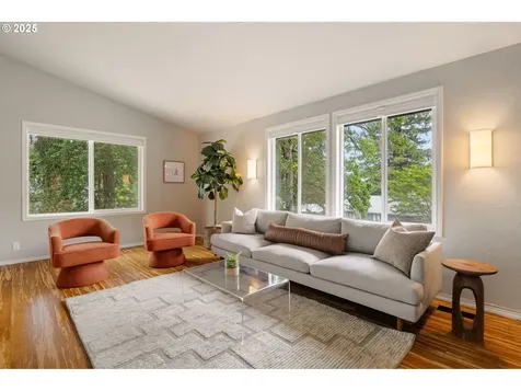 2550 W 23rd Avenue Eugene OR 97405
