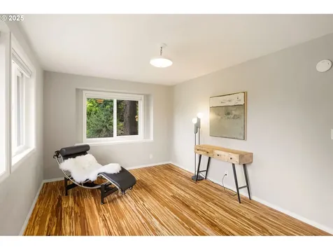 2550 W 23rd Avenue Eugene OR 97405