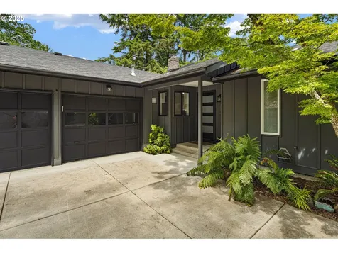 2550 W 23rd Avenue Eugene OR 97405