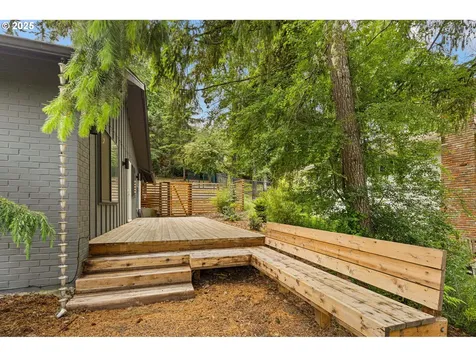 2550 W 23rd Avenue Eugene OR 97405