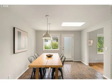 2550 W 23rd Avenue Eugene OR 97405