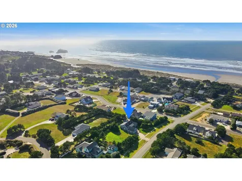 1027 Seabird Drive SW Bandon OR 97411