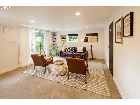 3028 SW Flower Terrace Portland OR 97239