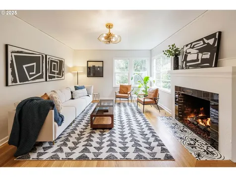 3028 SW Flower Terrace Portland OR 97239