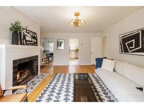 3028 SW Flower Terrace Portland OR 97239