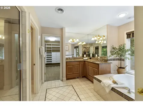 11930 SE Mount Scott Boulevard Happy Valley OR 97086