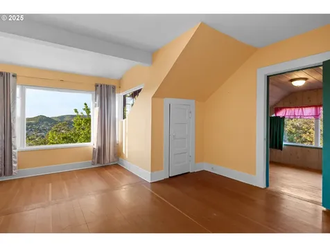 1254 SE Reservoir Avenue Roseburg OR 97470