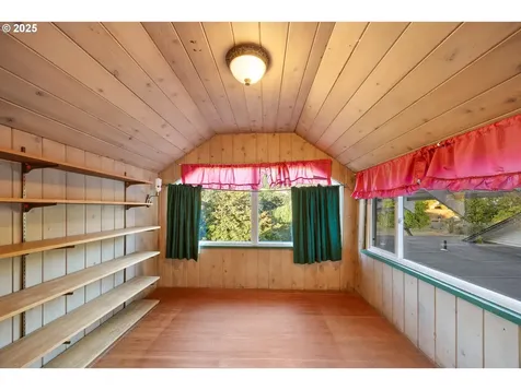 1254 SE Reservoir Avenue Roseburg OR 97470