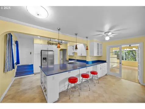 1254 SE Reservoir Avenue Roseburg OR 97470