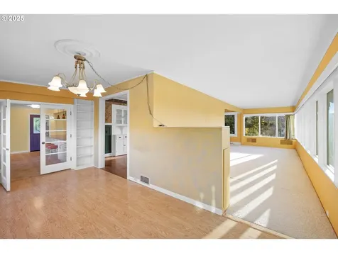 1254 SE Reservoir Avenue Roseburg OR 97470