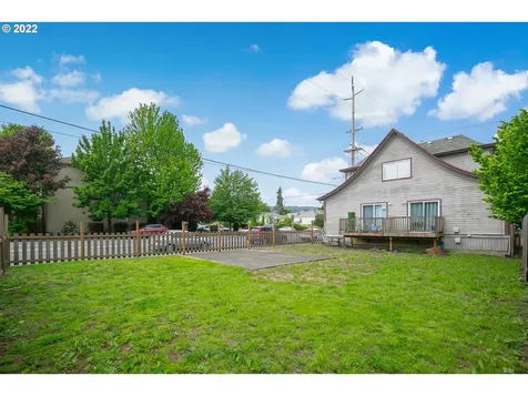 7927 N Fessenden Street Portland OR 97203