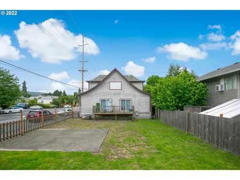 7927 N Fessenden Street Portland OR 97203