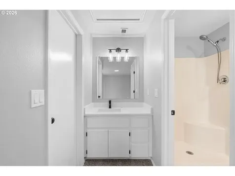 15805 NE 48th Circle Vancouver WA 98682