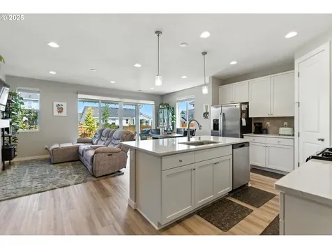 540 N Avery Drive Ridgefield WA 98642