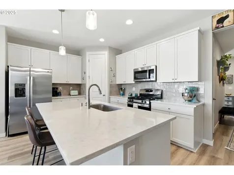 540 N Avery Drive Ridgefield WA 98642