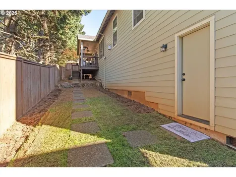 119 Duniway Court SE Salem OR 97306