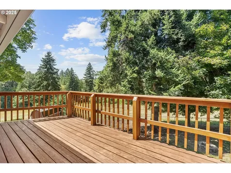 16581 SE Stoneybrook Court Clackamas OR 97015