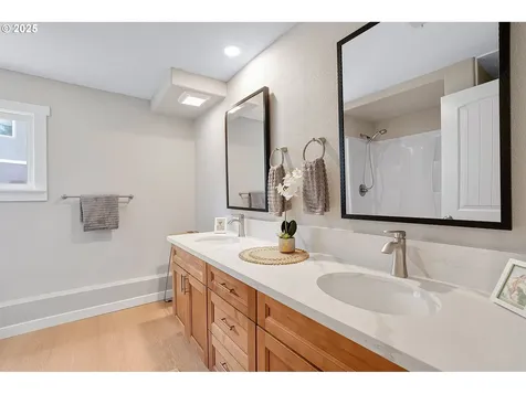 16581 SE Stoneybrook Court Clackamas OR 97015