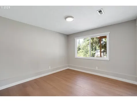 16581 SE Stoneybrook Court Clackamas OR 97015