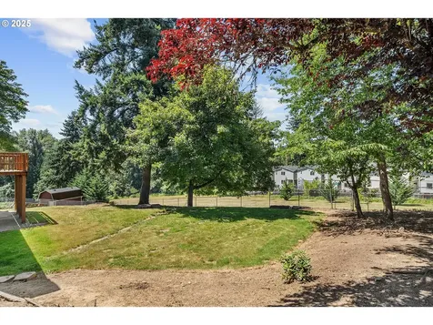 16581 SE Stoneybrook Court Clackamas OR 97015