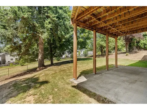 16581 SE Stoneybrook Court Clackamas OR 97015