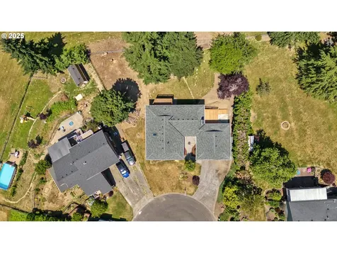 16581 SE Stoneybrook Court Clackamas OR 97015