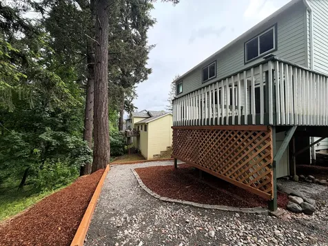 17441 Wake Robin Circle Oregon City OR 97045