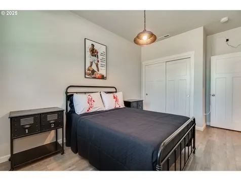 8770 N Otter Circle Camas WA 98607