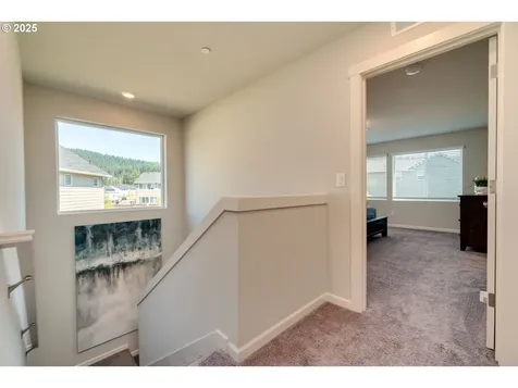8770 N Otter Circle Camas WA 98607