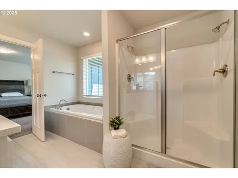 8770 N Otter Circle Camas WA 98607