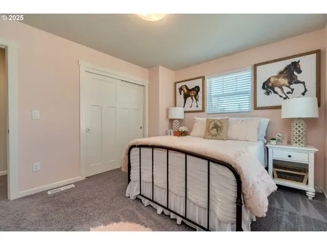 8770 N Otter Circle Camas WA 98607