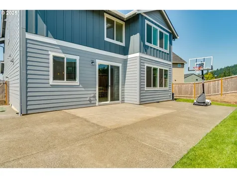 8770 N Otter Circle Camas WA 98607