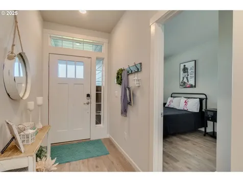 8770 N Otter Circle Camas WA 98607