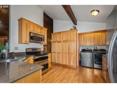 15895 S Hattan Road Oregon City OR 97045