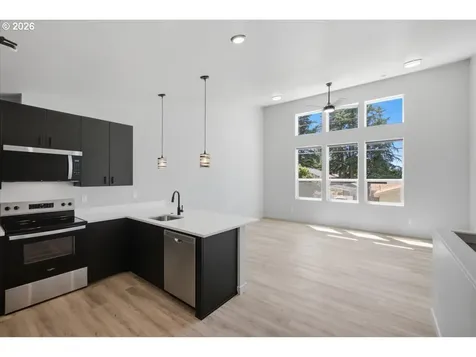 1390 Overlook (-1396) Avenue NW Salem OR 97304